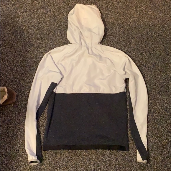Gym windbreaker size medium - Picture 3 of 5